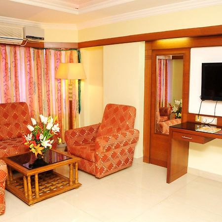Hotel Plr Grand Tirupati Exterior photo