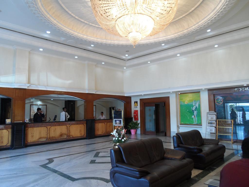 Hotel Plr Grand Tirupati Exterior photo