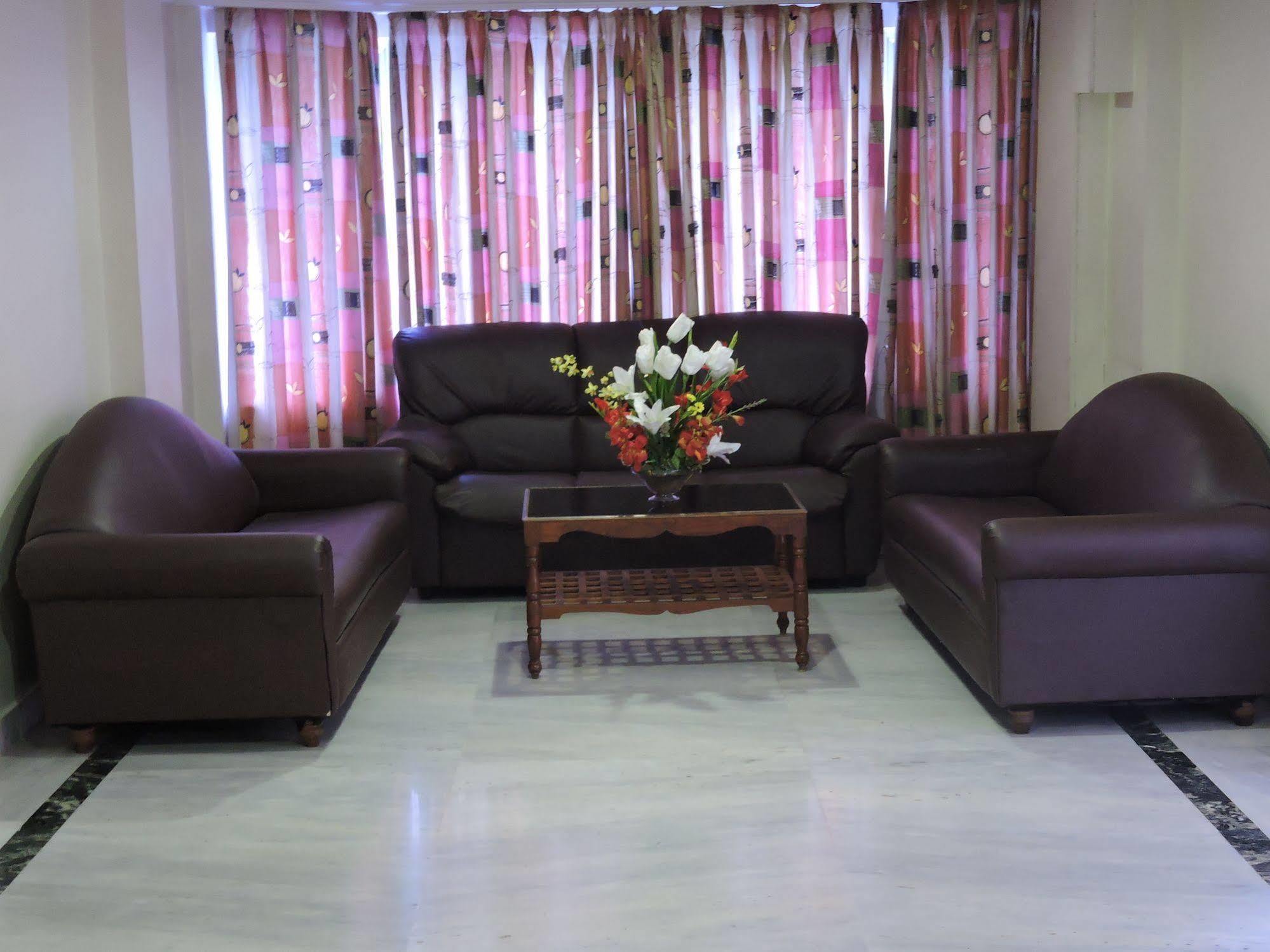 Hotel Plr Grand Tirupati Exterior photo